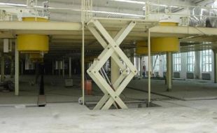 定制液壓升降平臺在模具制造行業(yè)的應(yīng)用優(yōu)勢